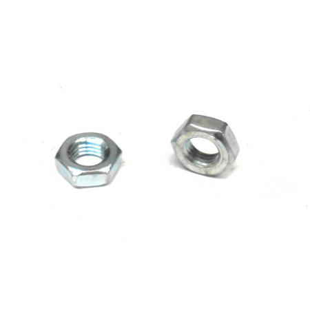 NUT 1A8285